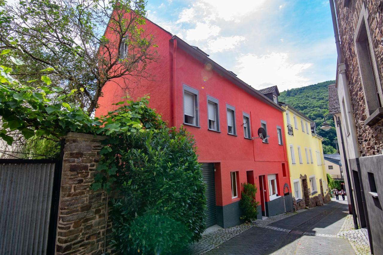 Apartment Mit Kleinem Innenhof Im Erdgeschoss Fuer Bis Zu 4 Personen Klotten Eksteriør bilde