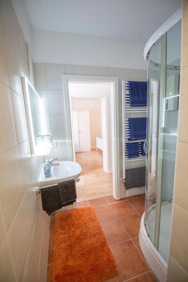 Apartment Mit Kleinem Innenhof Im Erdgeschoss Fuer Bis Zu 4 Personen Klotten Eksteriør bilde