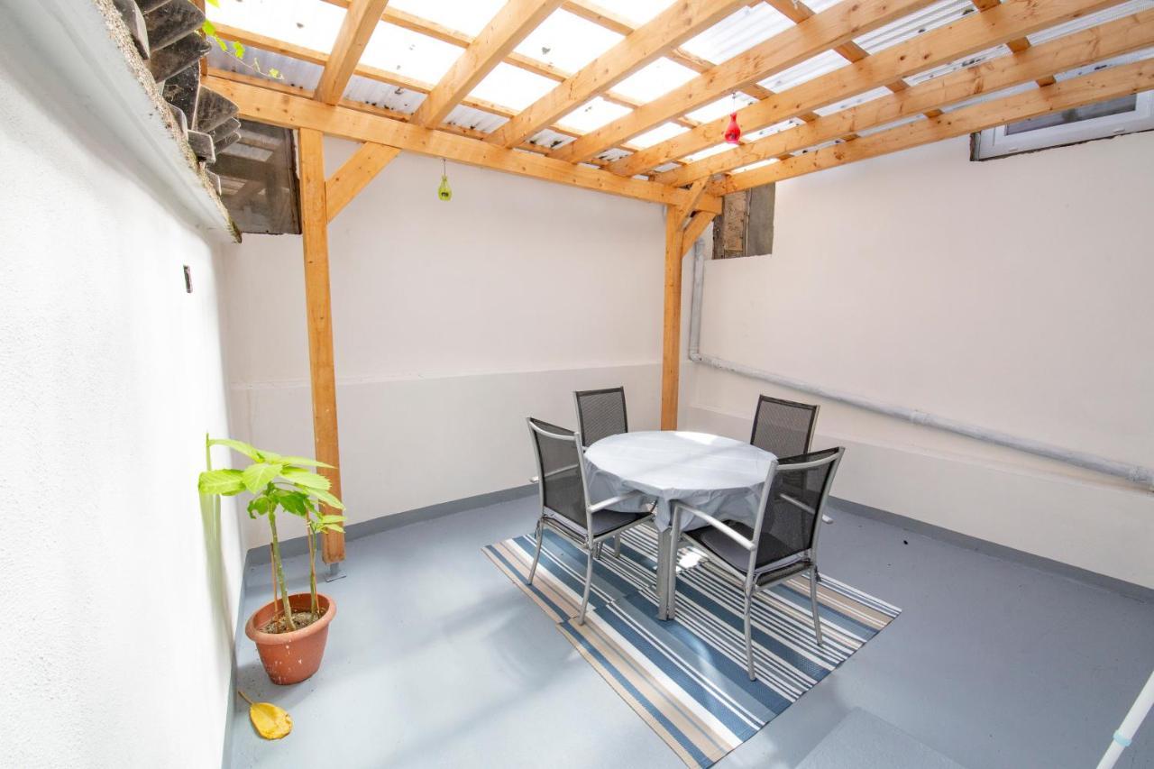 Apartment Mit Kleinem Innenhof Im Erdgeschoss Fuer Bis Zu 4 Personen Klotten Eksteriør bilde