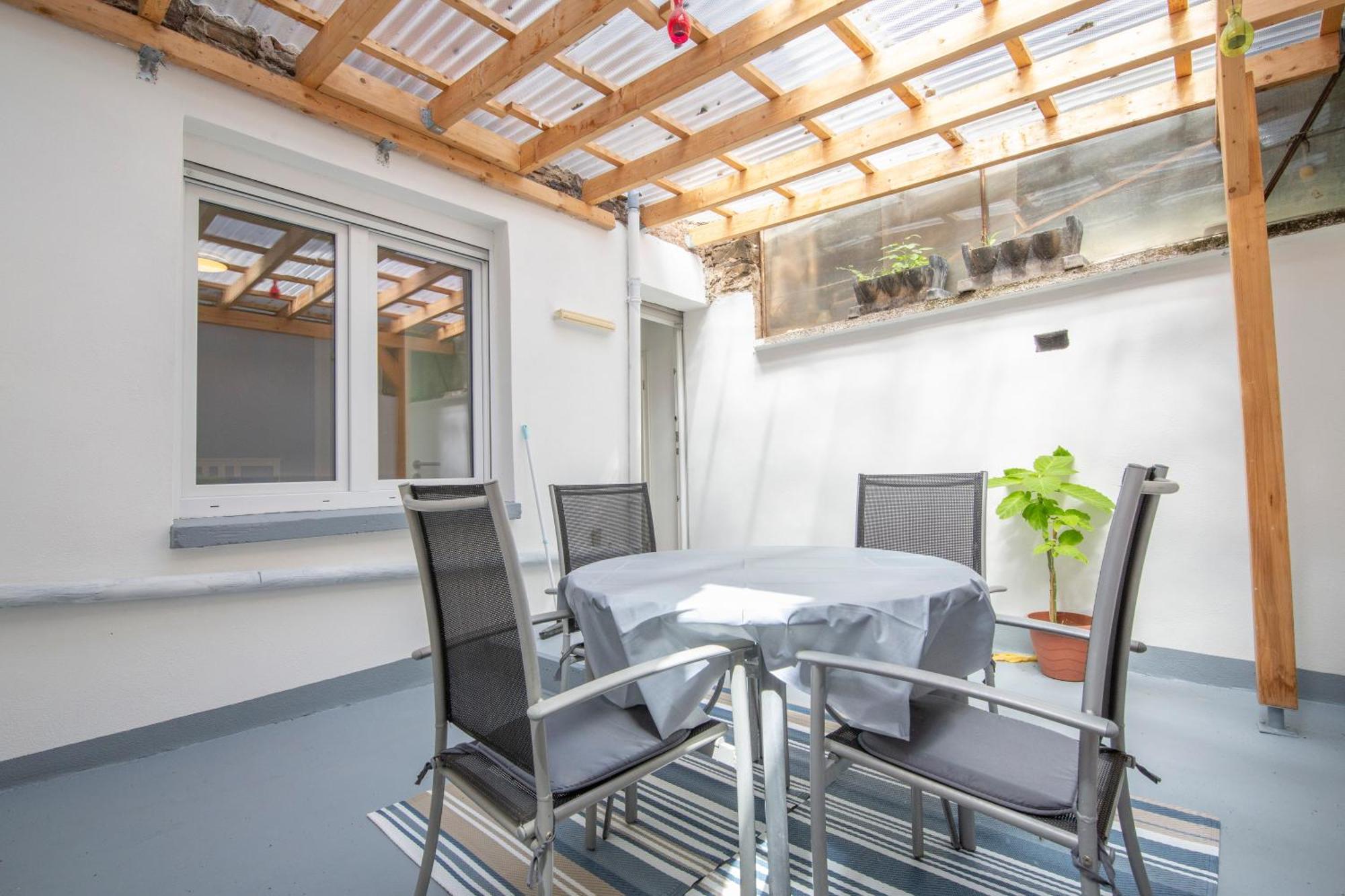 Apartment Mit Kleinem Innenhof Im Erdgeschoss Fuer Bis Zu 4 Personen Klotten Eksteriør bilde